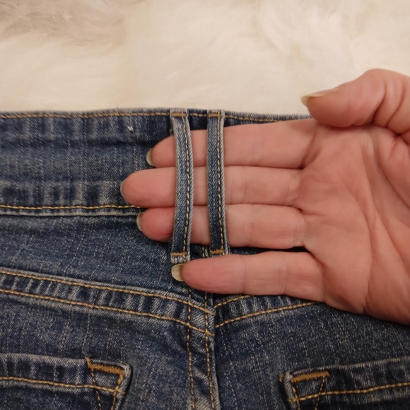 CAPRI Cute Jeans Levi's Capri length Signature w cuffs and cute front p - Picture 10 of 12